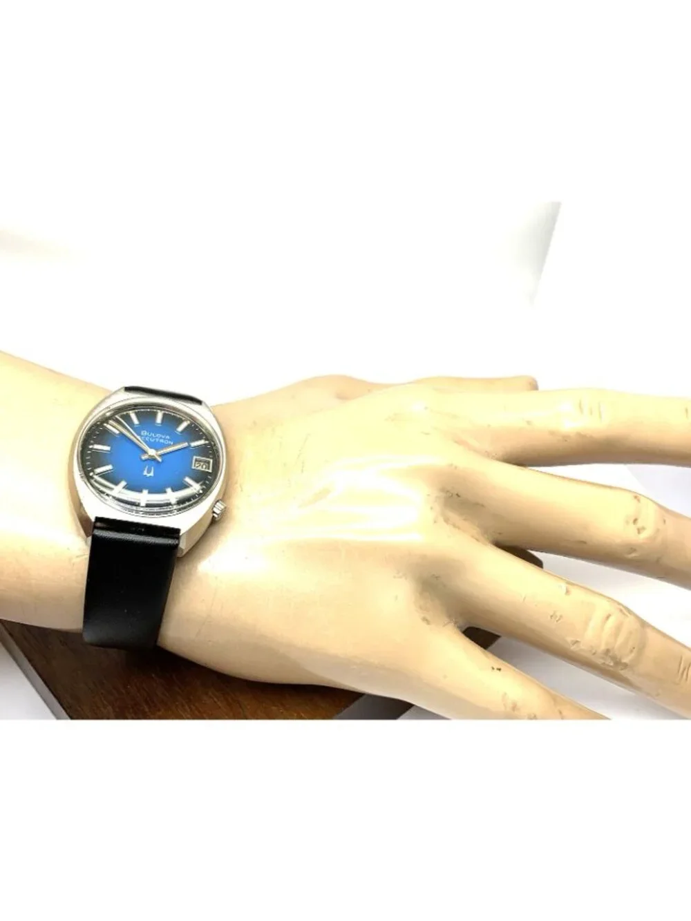 Bulova Accutron Men's Watch Vintage 1973 Quartz Blue Dial Black Leather Strap